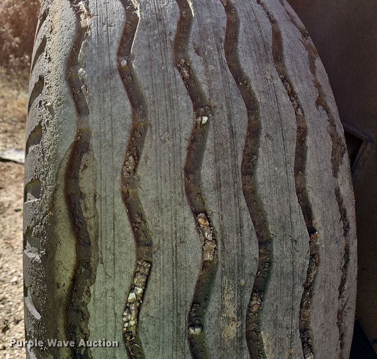 image for item OJ9141 Weiler E2850 remixing transfer vehicle 