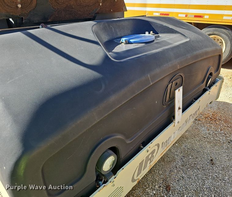 image for item OJ9143 2005 Ingersoll Rand DD-118HF double drum vibratory roller