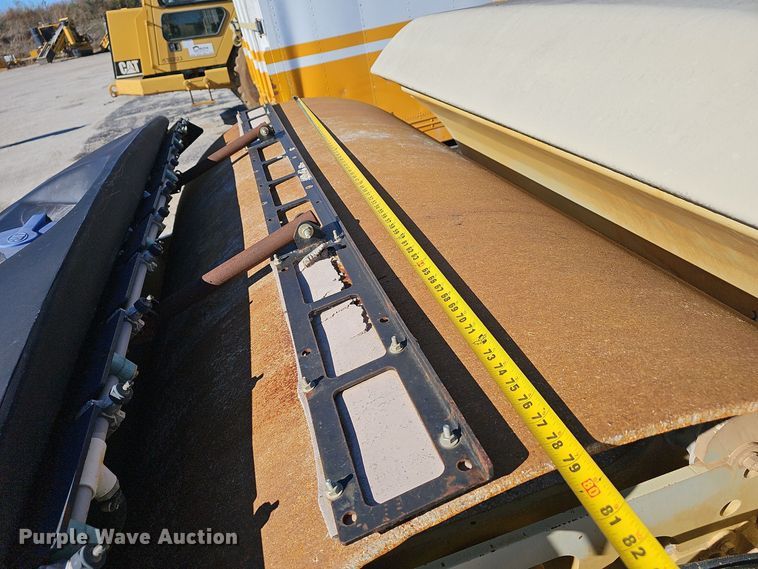 image for item OJ9143 2005 Ingersoll Rand DD-118HF double drum vibratory roller