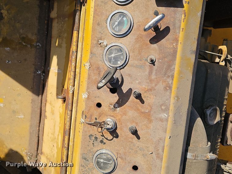 image for item OJ9168 Hyster double drum vibratory roller