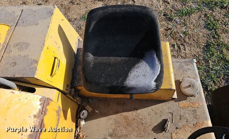 image for item OJ9168 Hyster double drum vibratory roller