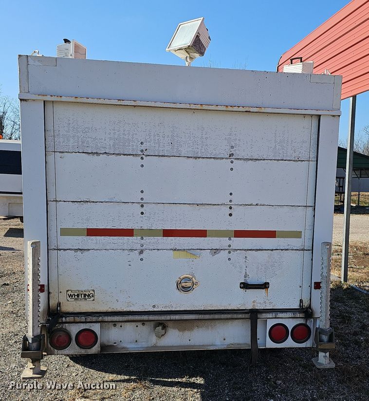 image for item OJ9215 Sauber Trailer 1594 Oil filtration trailer