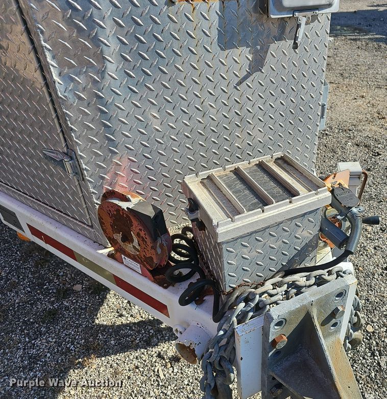 image for item OJ9215 Sauber Trailer 1594 Oil filtration trailer