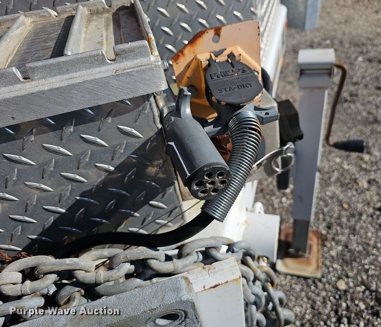 image for item OJ9215 Sauber Trailer 1594 Oil filtration trailer