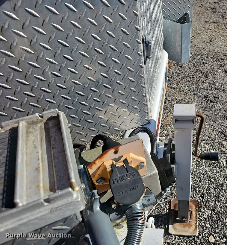 image for item OJ9215 Sauber Trailer 1594 Oil filtration trailer