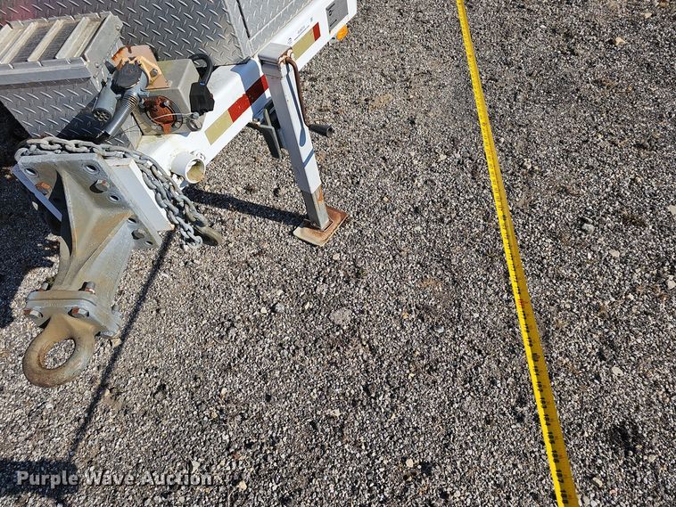 image for item OJ9215 Sauber Trailer 1594 Oil filtration trailer