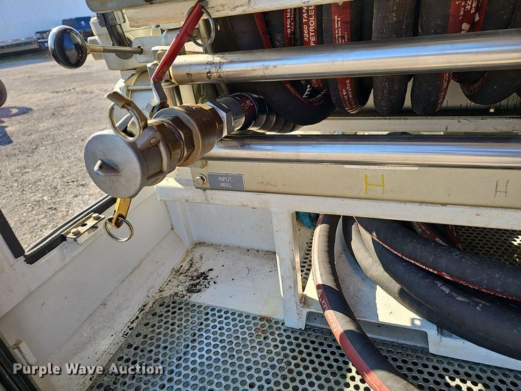 image for item OJ9215 Sauber Trailer 1594 Oil filtration trailer