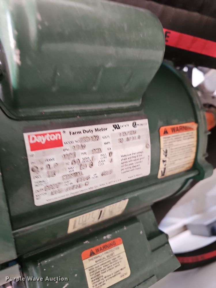 image for item OJ9215 Sauber Trailer 1594 Oil filtration trailer