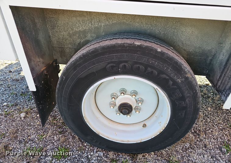 image for item OJ9215 Sauber Trailer 1594 Oil filtration trailer