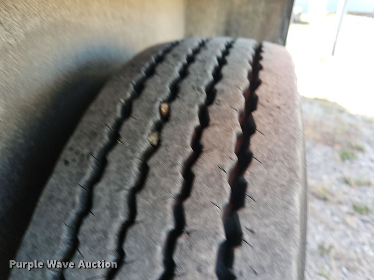 image for item OJ9215 Sauber Trailer 1594 Oil filtration trailer