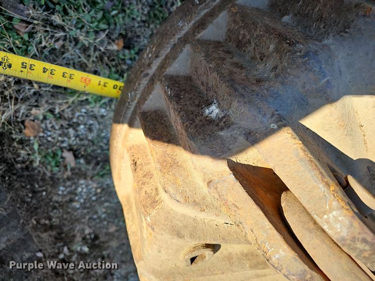 image for item OJ9218 EL&M 8108 excavator magnet