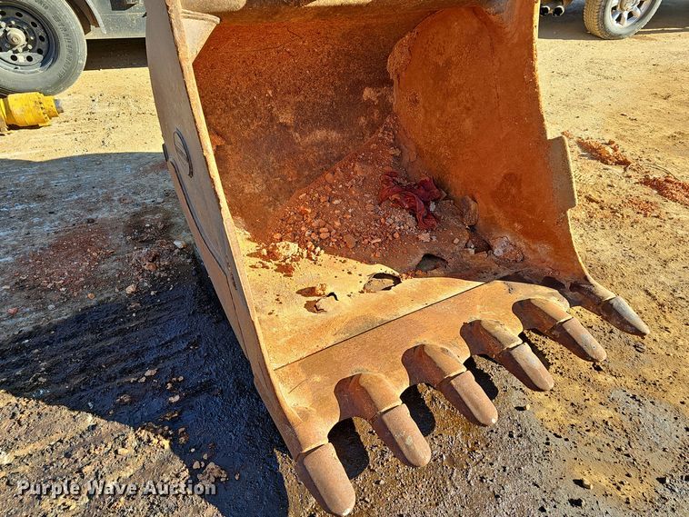 image for item OJ9226 Kobelco SK230SRLC-3 excavator