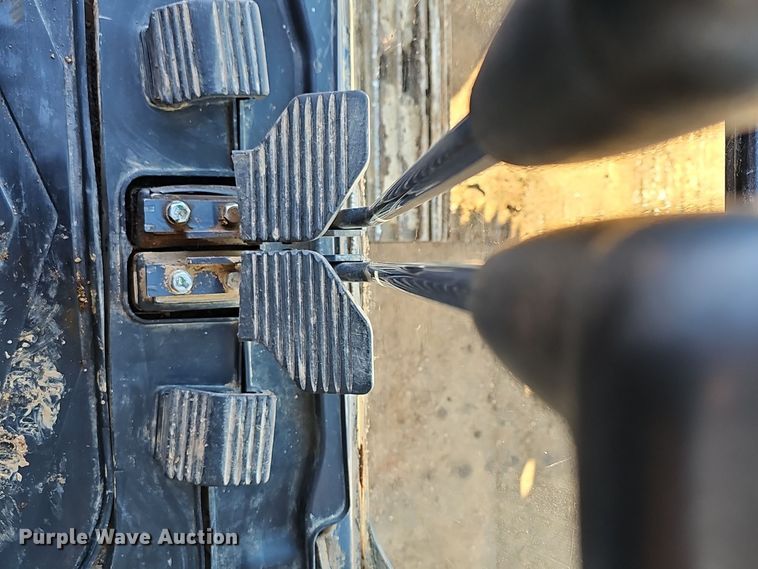 image for item OJ9226 Kobelco SK230SRLC-3 excavator