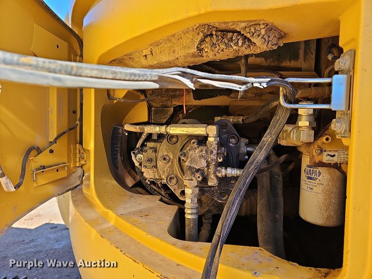 image for item OJ9226 Kobelco SK230SRLC-3 excavator