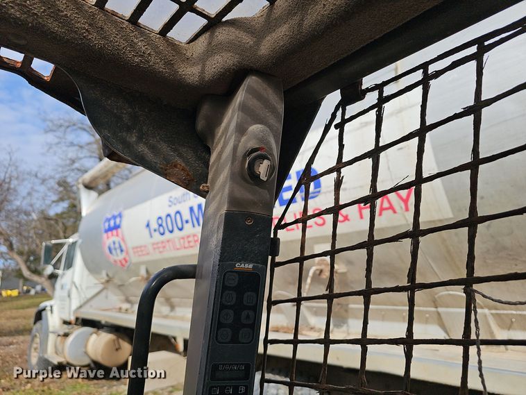 image for item OJ9261 2016 Case SR210 skid steer loader