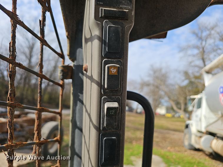 image for item OJ9261 2016 Case SR210 skid steer loader