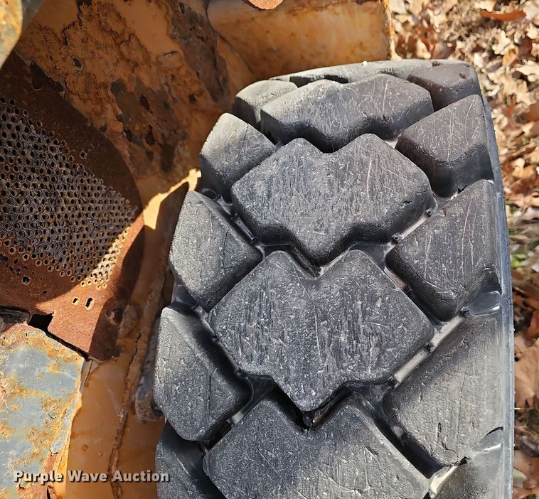 image for item OJ9261 2016 Case SR210 skid steer loader