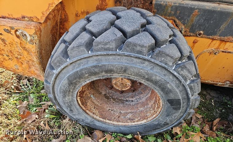 image for item OJ9261 2016 Case SR210 skid steer loader