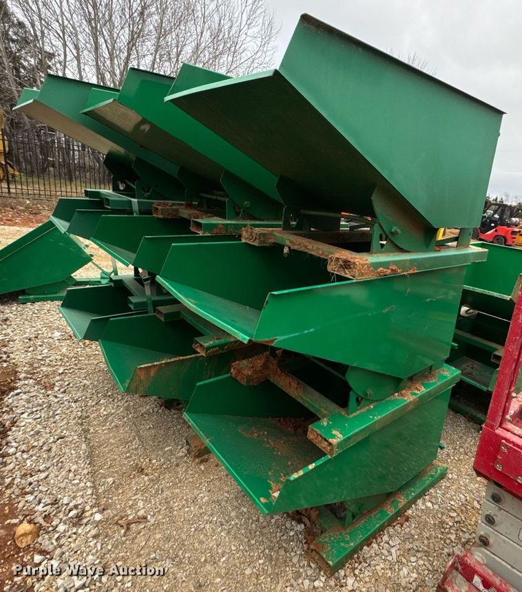 image for item OJ9273 (12) forklift dumpsters