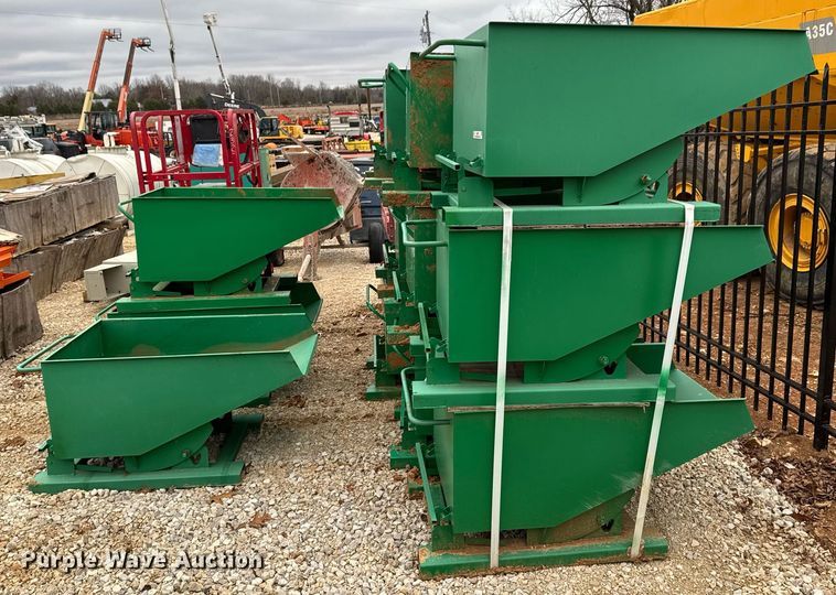 image for item OJ9273 (12) forklift dumpsters