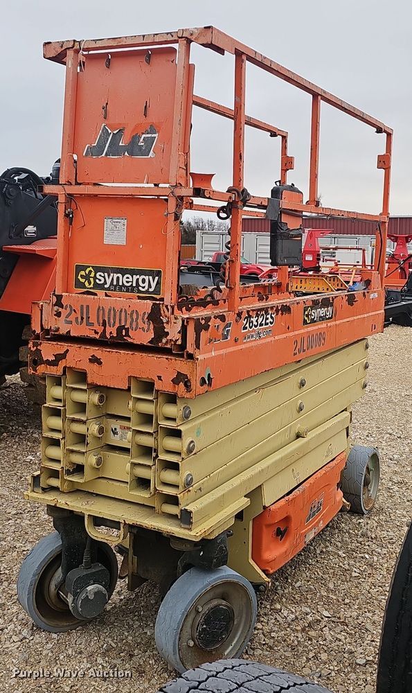 image for item OJ9278 2015 JLG 2632ES scissor lift