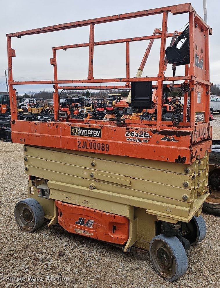 image for item OJ9278 2015 JLG 2632ES scissor lift