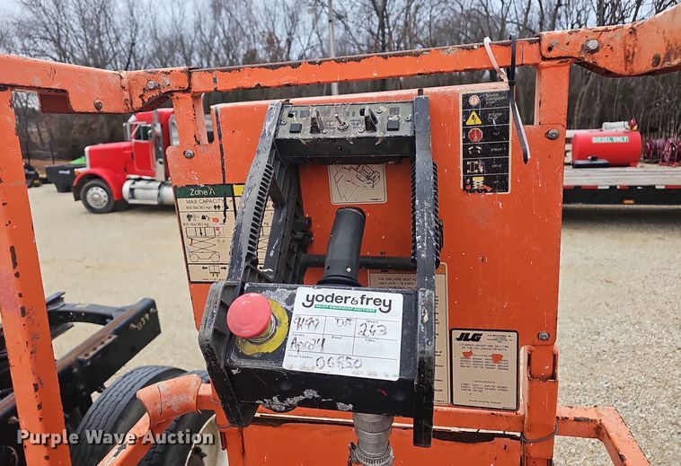image for item OJ9278 2015 JLG 2632ES scissor lift