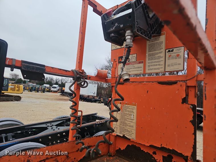 image for item OJ9278 2015 JLG 2632ES scissor lift