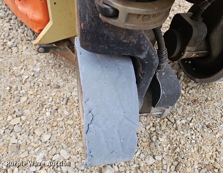 image for item OJ9278 2015 JLG 2632ES scissor lift