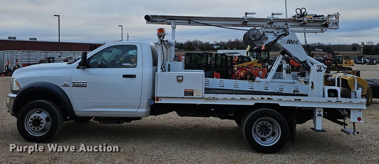 image for item OJ9283 2016 Dodge Ram 5500 flatbed truck