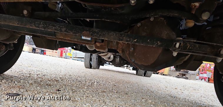 image for item OJ9283 2016 Dodge Ram 5500 flatbed truck