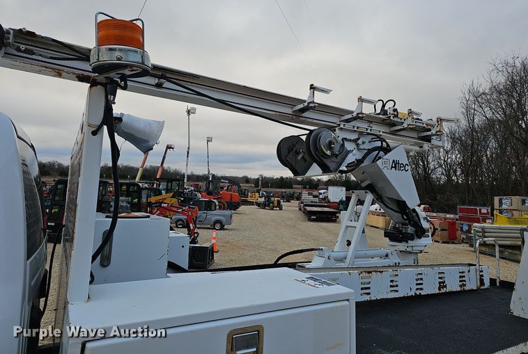 image for item OJ9283 2016 Dodge Ram 5500 flatbed truck