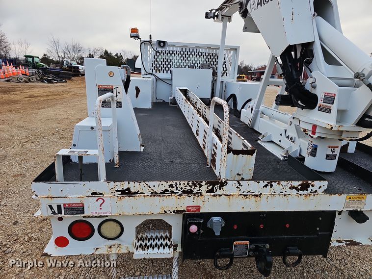 image for item OJ9283 2016 Dodge Ram 5500 flatbed truck