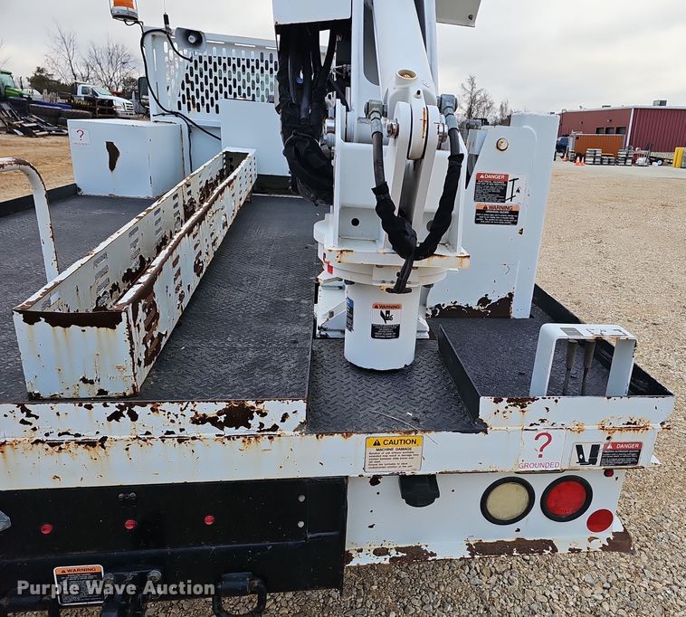 image for item OJ9283 2016 Dodge Ram 5500 flatbed truck