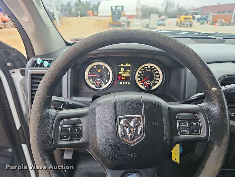 image for item OJ9283 2016 Dodge Ram 5500 flatbed truck