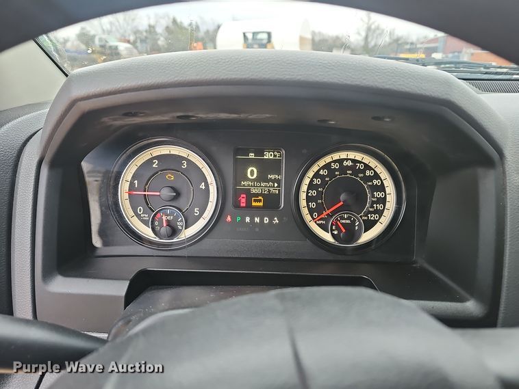 image for item OJ9283 2016 Dodge Ram 5500 flatbed truck