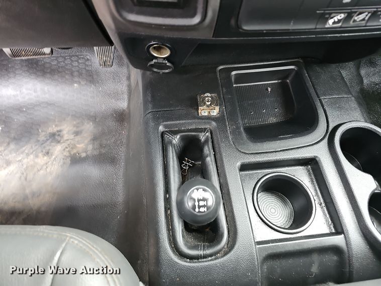 image for item OJ9283 2016 Dodge Ram 5500 flatbed truck