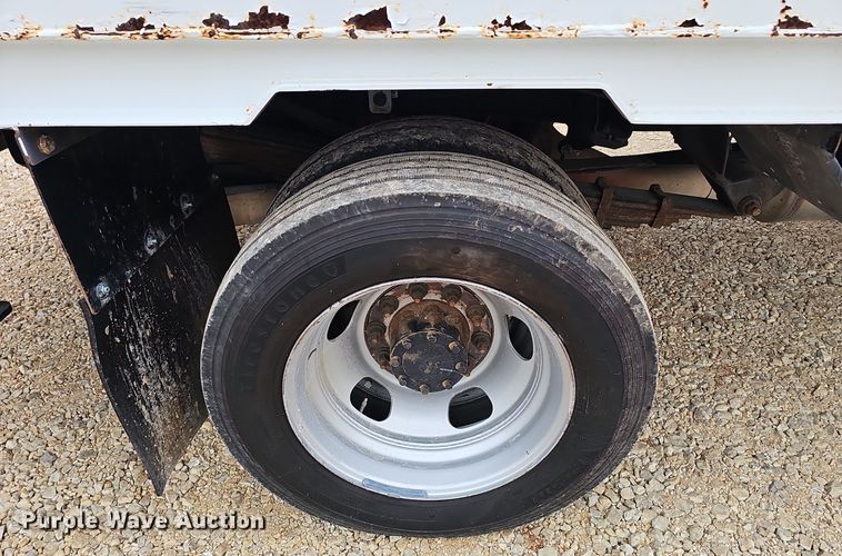 image for item OJ9283 2016 Dodge Ram 5500 flatbed truck