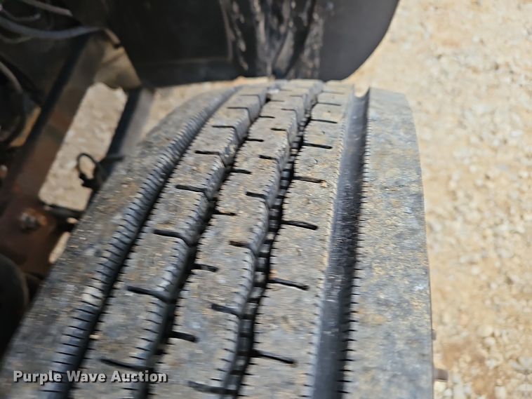 image for item OJ9283 2016 Dodge Ram 5500 flatbed truck