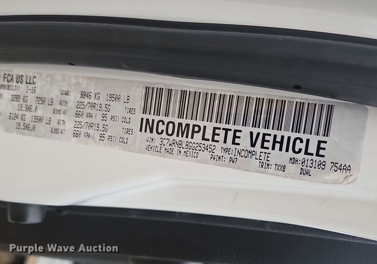 image for item OJ9283 2016 Dodge Ram 5500 flatbed truck