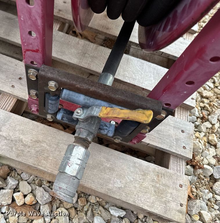 image for item OJ9298 (9) Hydraulic Hose Reels