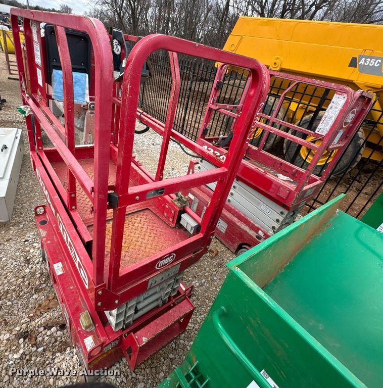 image for item OJ9299 (2) 2018 MEC 1330SE scissor lifts