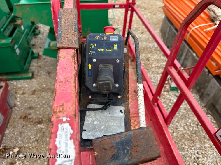 image for item OJ9299 (2) 2018 MEC 1330SE scissor lifts