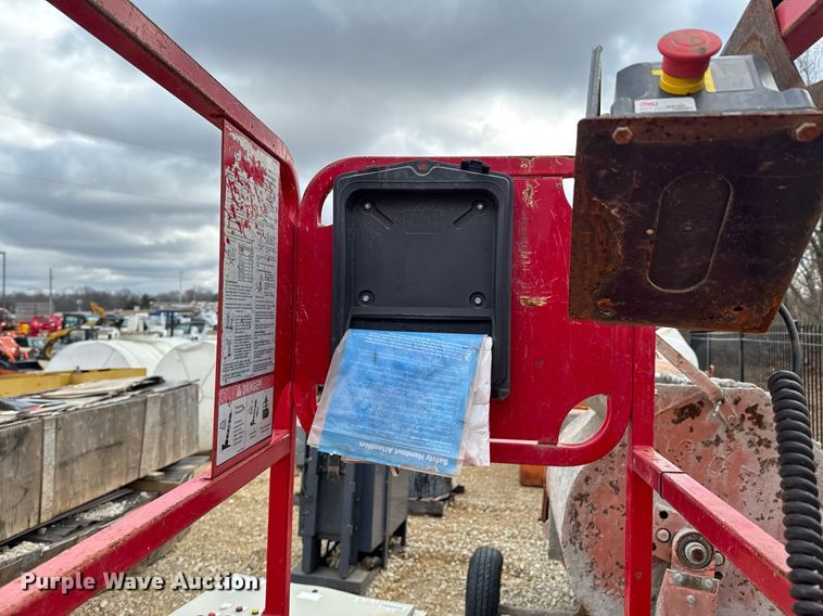 image for item OJ9299 (2) 2018 MEC 1330SE scissor lifts