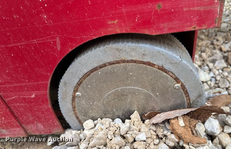 image for item OJ9299 (2) 2018 MEC 1330SE scissor lifts