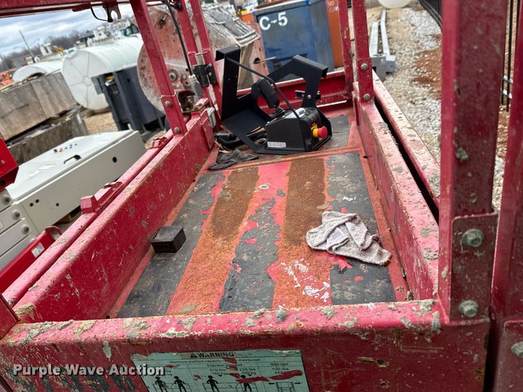 image for item OJ9299 (2) 2018 MEC 1330SE scissor lifts