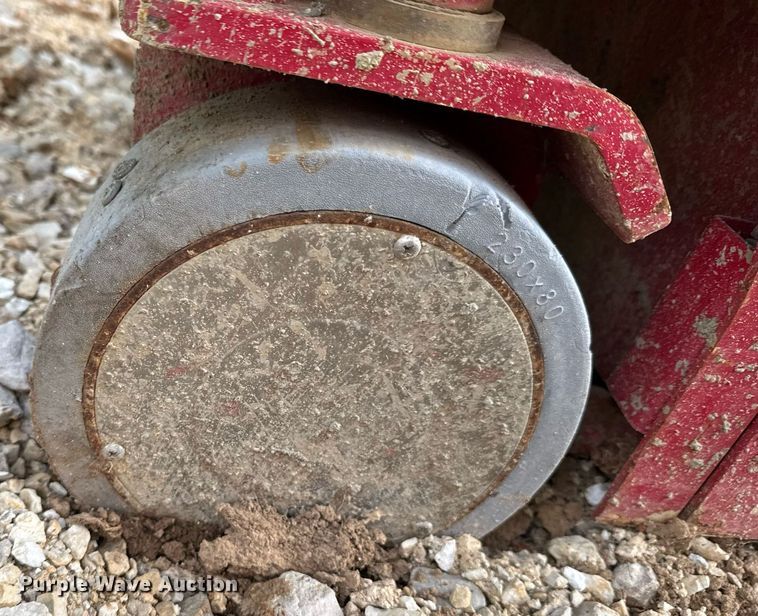 image for item OJ9299 (2) 2018 MEC 1330SE scissor lifts