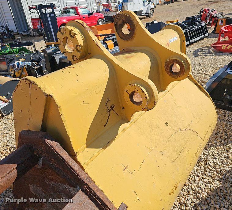 image for item OJ9307 Caterpillar excavator bucket