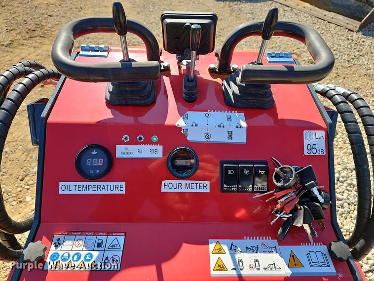 image for item OJ9311 2024 EGN EG360 compact utility loader