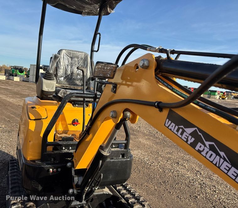 image for item OK9328 2024 Valley Pioneer EM15 mini excavator